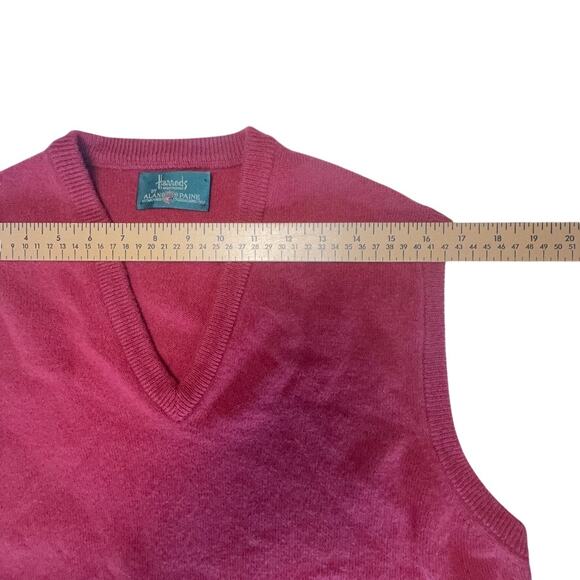 Harrods by Alan Paine Men’s 42 Pure Lambswool Sweater Vest Red Made in Britain - Picture 3 of 7